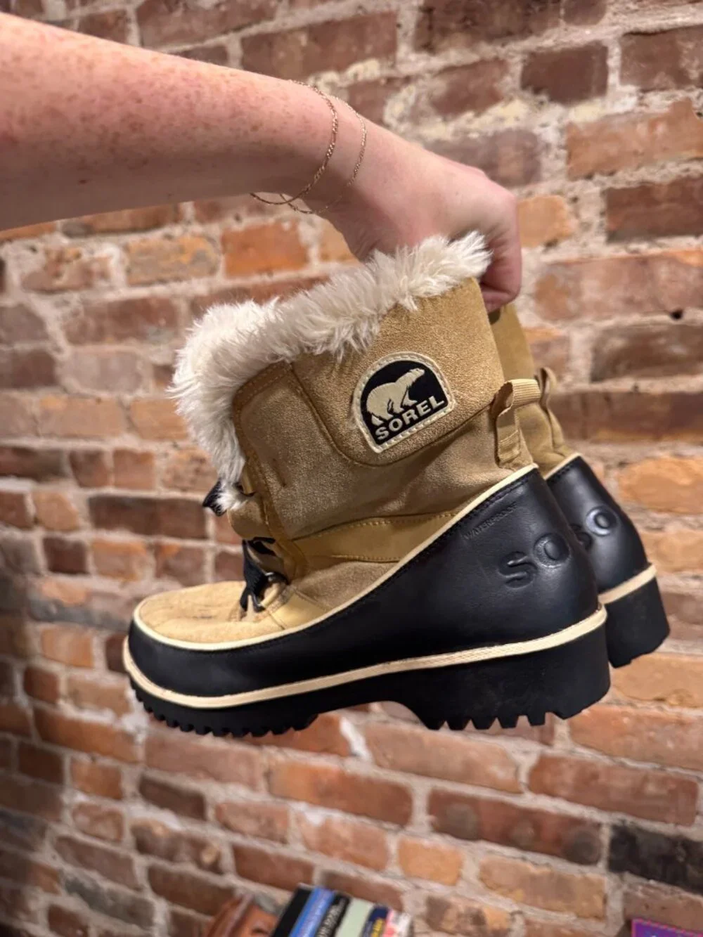 Sorel great gently